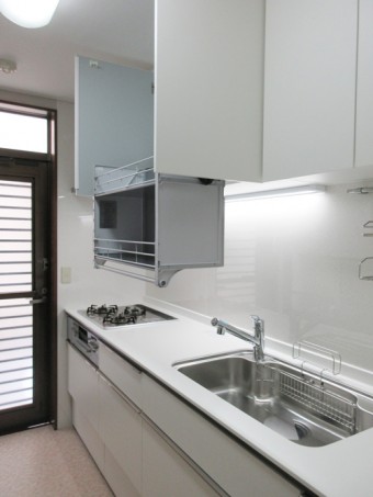 スタイリッシュ&シンプルで使いやすいキッチンに　横浜市青葉区Y様邸